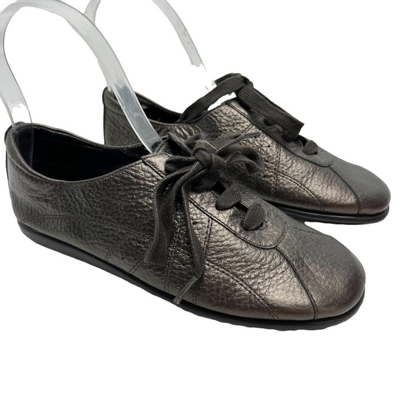 AEROSOLES TOY SOLDIER Metallic Bronze Genuine Leather Sneakers Casual Shoes 5 M - Picture 1 of 16